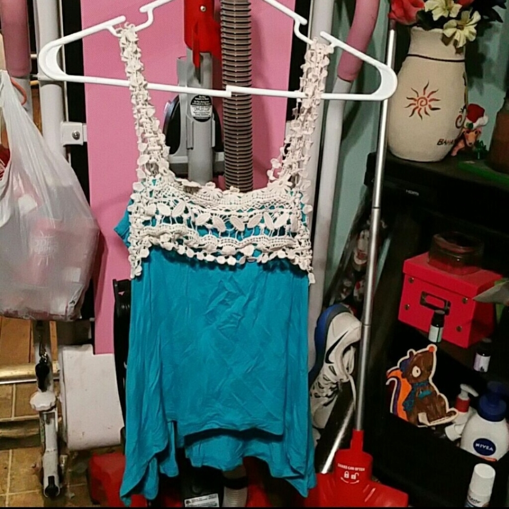 Tank style blouse sz small